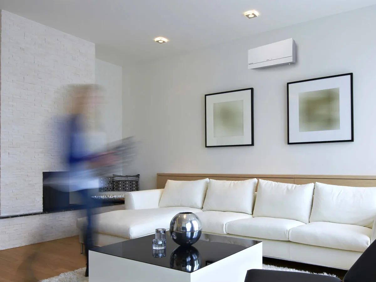 Рекуператор воздуха с системой приточно-вытяжной вентиляцией Mitsubishi Electric LOSSNAY VL-100EU5-E (расход воздуха 100 м3/ч)